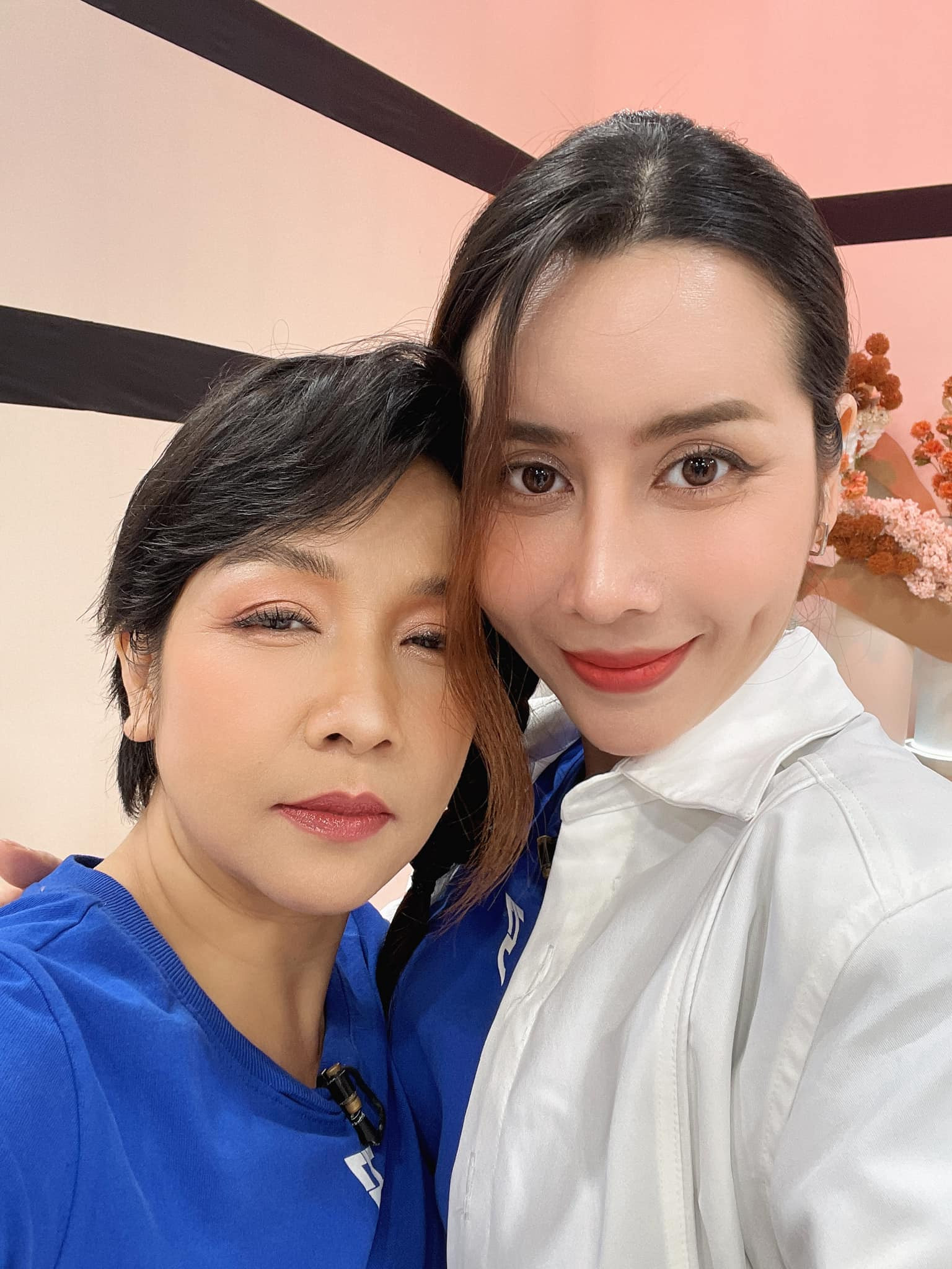 Mỹ Linh và Lưu Hương Giang.