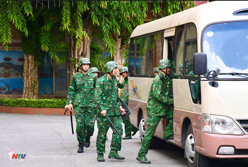 Các đơn vị đã tăng cường công tác tuần tra, kiểm soát bảo vệ biên giới, vùng biển, địa bàn. Đặc biệt, đơn vị đã thành lập và duy trì lực lượng cơ động, thường xuyên luyện tập thuần thục các phương án tác chiến, sẵn sàng xử lý kịp thời có hiệu quả các tình huống xảy ra, không để bị động bất ngờ, giữ gìn PG 88 Nhận Thưởng chính trị, trật tự an toàn xã hội khu vực biên giới, ven biển để nhân dân vui Tết, đón Xuân.
