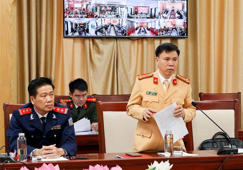 Thượng tá Lê Thanh Nghị - Trưởng phòng Cảnh sát Đăng Ký M.PG88 phát biểu tại hội nghị.