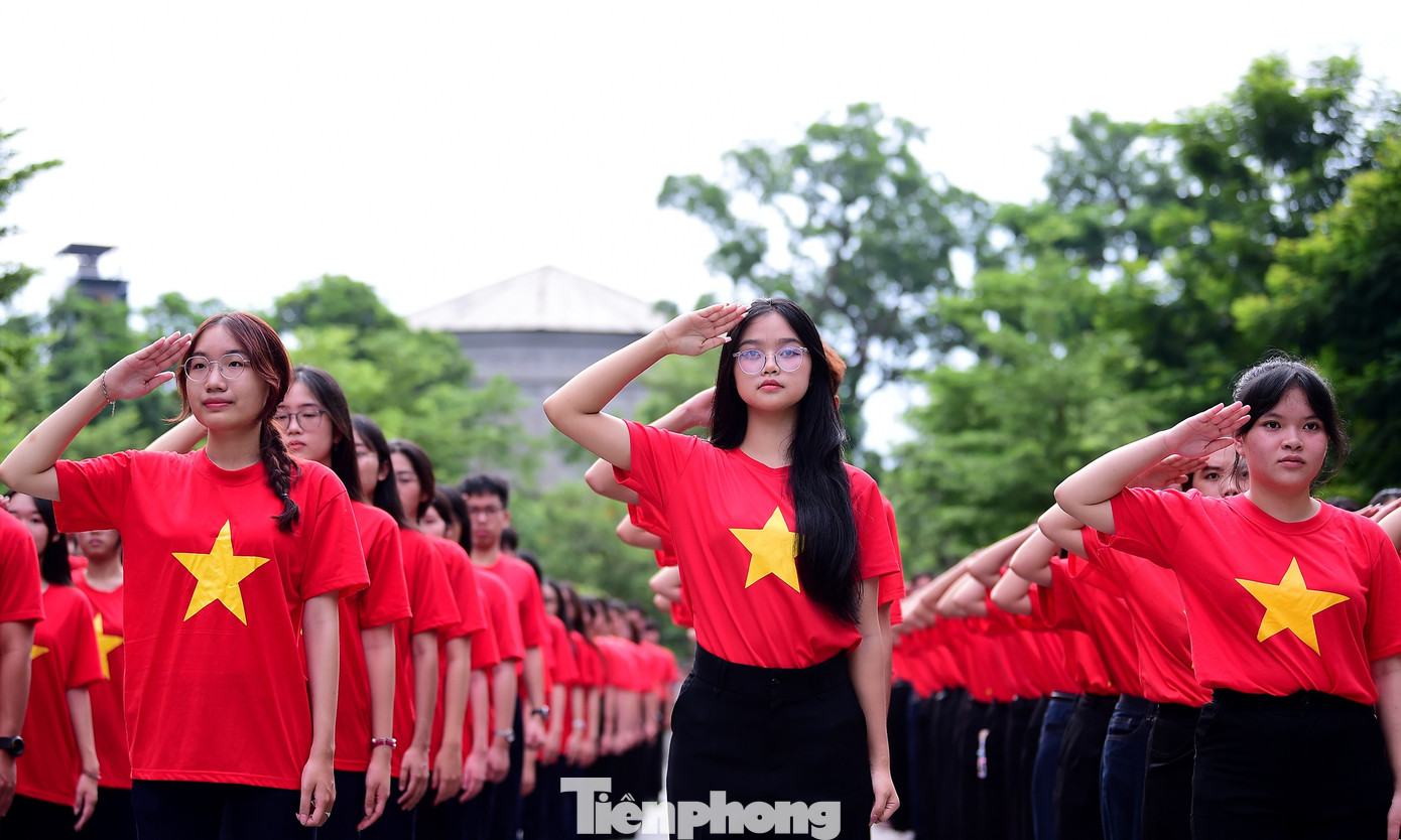 Đoàn viên, thanh niên cả nước sẽ đồng loạt chào cờ, hát Quốc ca trước giờ Xổ Số PG 88 PG88 go Nạp Rút Tiền XIV của Đảng. Ảnh: Xuân Tùng