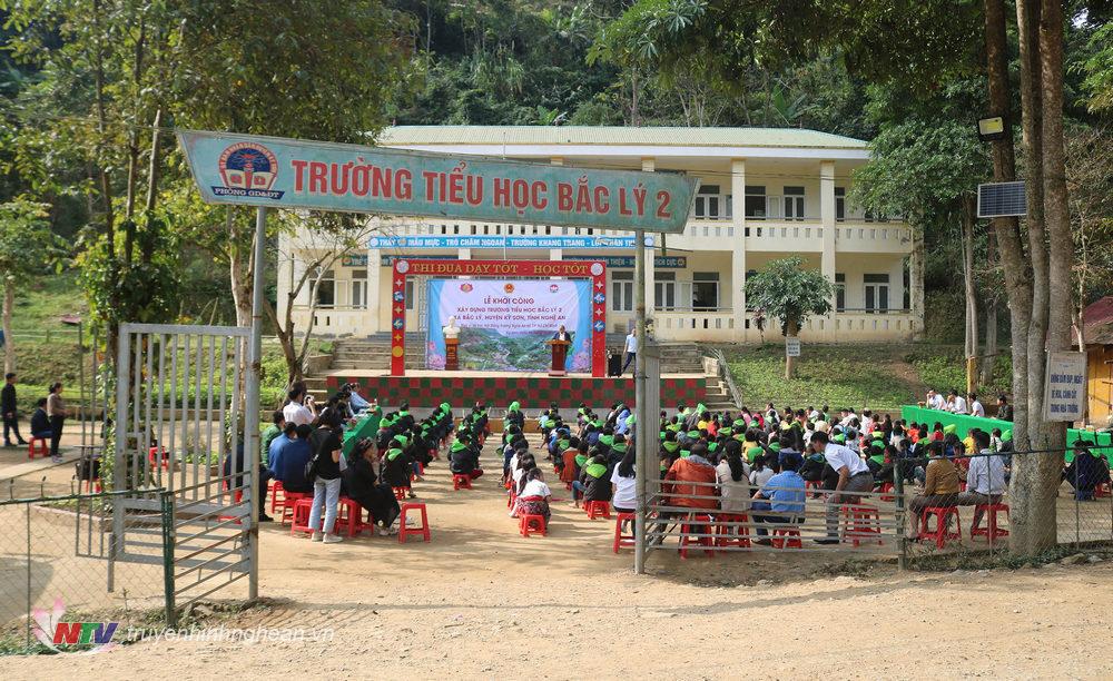 Quang cảnh buổi lễ.