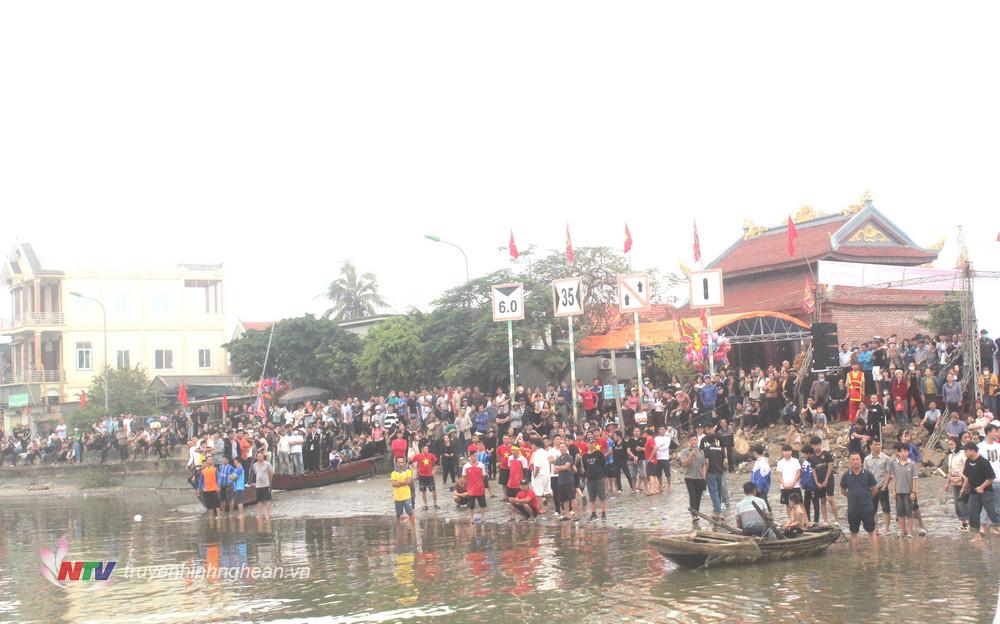 Lễ hội Cầu Ngư và phát động ngư dân ra khơi khai thác hải sản năm 2024 gồm 2 phần chính: Phần lễ và phần hội.