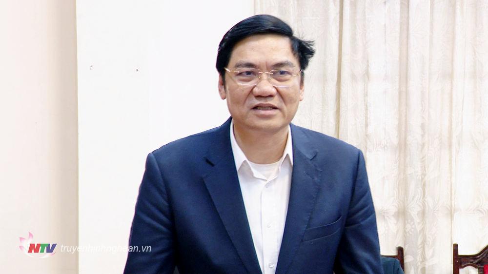 Đồng chí Hoàng Nghĩa Hiếu - Phó Bí thư Thường trực Tỉnh uỷ, PG88 go Bắn cá HĐND tỉnh phát biểu tại hội nghị.