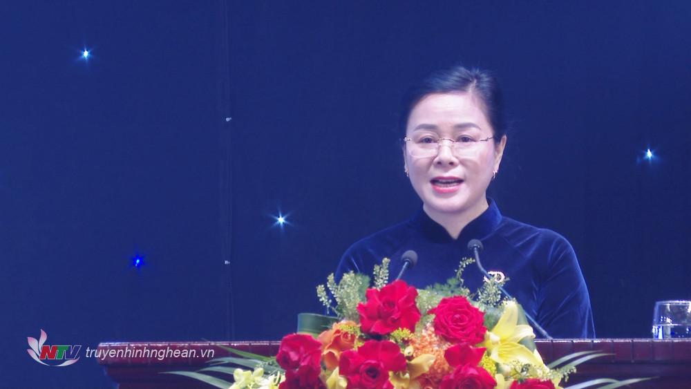 Đồng chí Lê Thị Hoài Chung - Giám đốc Sở Y tế phát biểu tại buổi lễ.