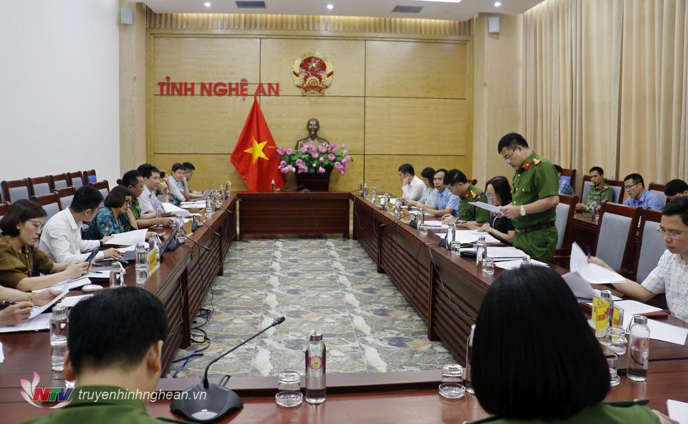 Toàn cảnh cuộc làm việc.