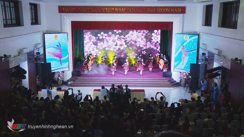 Toàn cảnh hội thi.