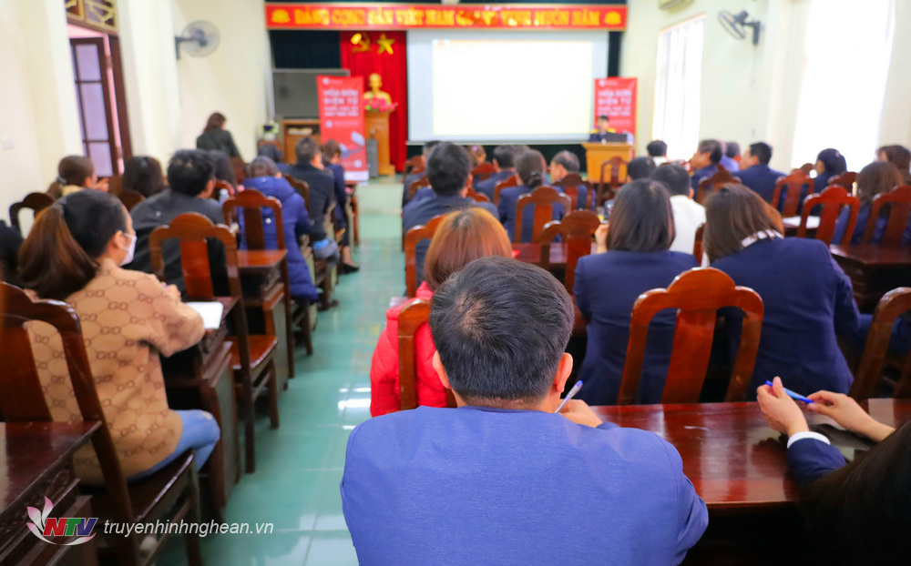 Toàn cảnh buổi tập huấn.