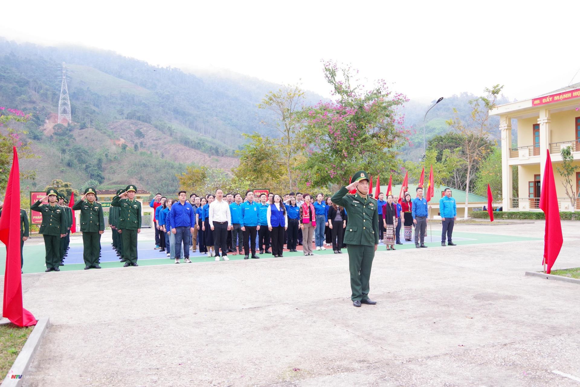 Lễ chào cờ “Tôi yêu Tổ quốc tôi” là một trong chuỗi các hoạt động hưởng ứng chương trình “ Tháng Ba biên giới” năm 2025.