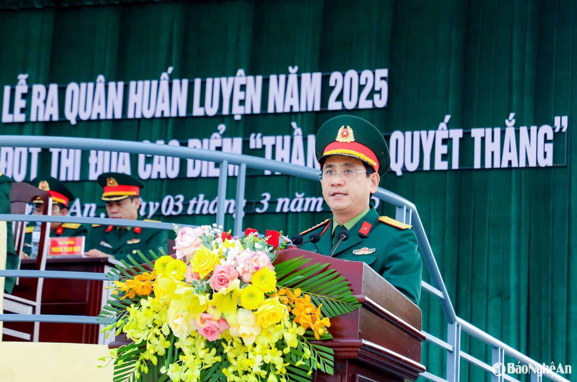 Đại tá Phan Đại Nghĩa - Chỉ huy trưởng Bộ Chỉ huy Quân sự tỉnh phát biểu tại buổi lễ. Ảnh: BNA