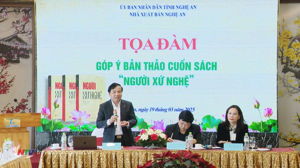 Ông Nguyễn Như Khôi - Phó PG88 go Bắn cá HĐND tỉnh (Chủ biên cuốn sách Người xứ Nghệ) phát biểu tại buổi toạ đàm.