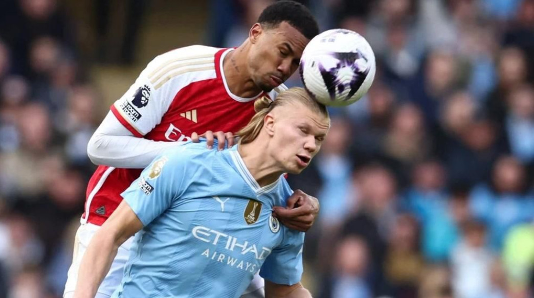Haaland bất lực trước hàng thủ Arsenal. (Nguồn: Getty Images)