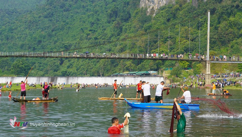 Hội thi giúp người dân tăng cường ý thức bảo vệ nguồn lợi thủy sản bằng các hình thức đánh bắt cá ít gây xâm hại đến môi trường.