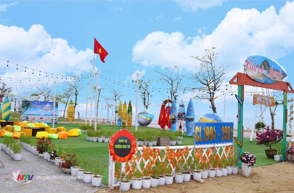 Hội thi xây dựng, trang trí “Điểm check in” năm 2024 thị xã Cửa Lò có 7 đội đại diện cho 7 phường trên địa bàn tham gia.