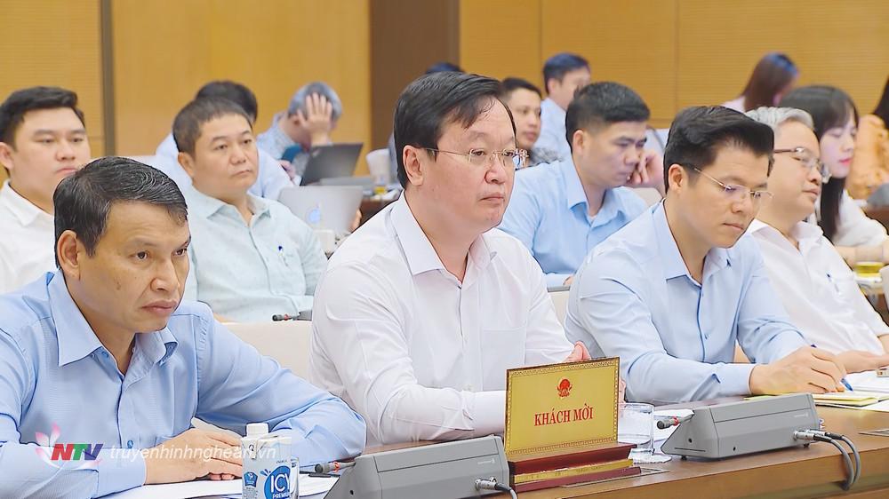 PG88 go Bắn cá UBND tỉnh PG88 go Bắn cá Nguyễn Đức Trung tham dự phiên họp.
