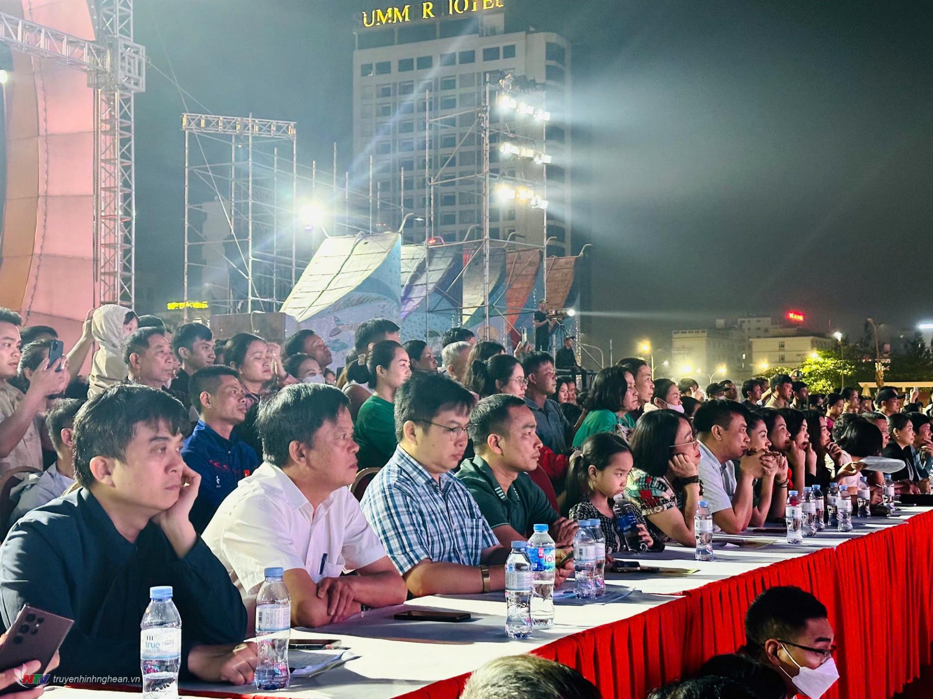 Các đại biểu dự lễ tổng duyệt.
