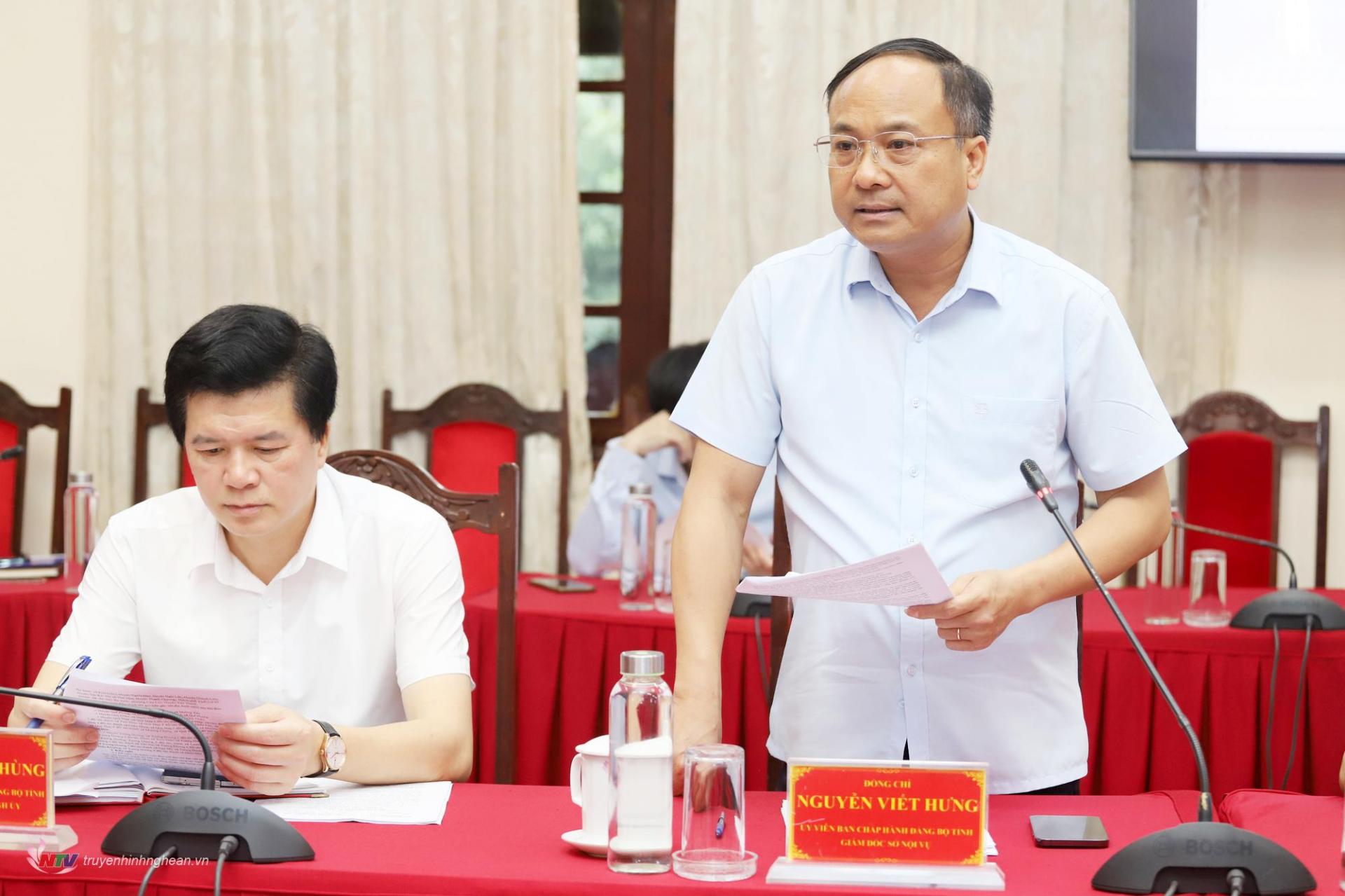 Giám đốc Sở Nội vụ Nguyễn Viết Hưng báo cáo kết quả triển khai công tác sắp xếp đơn vị hành chính cấp xã tỉnh PG88 go Bắn cá năm 2025.