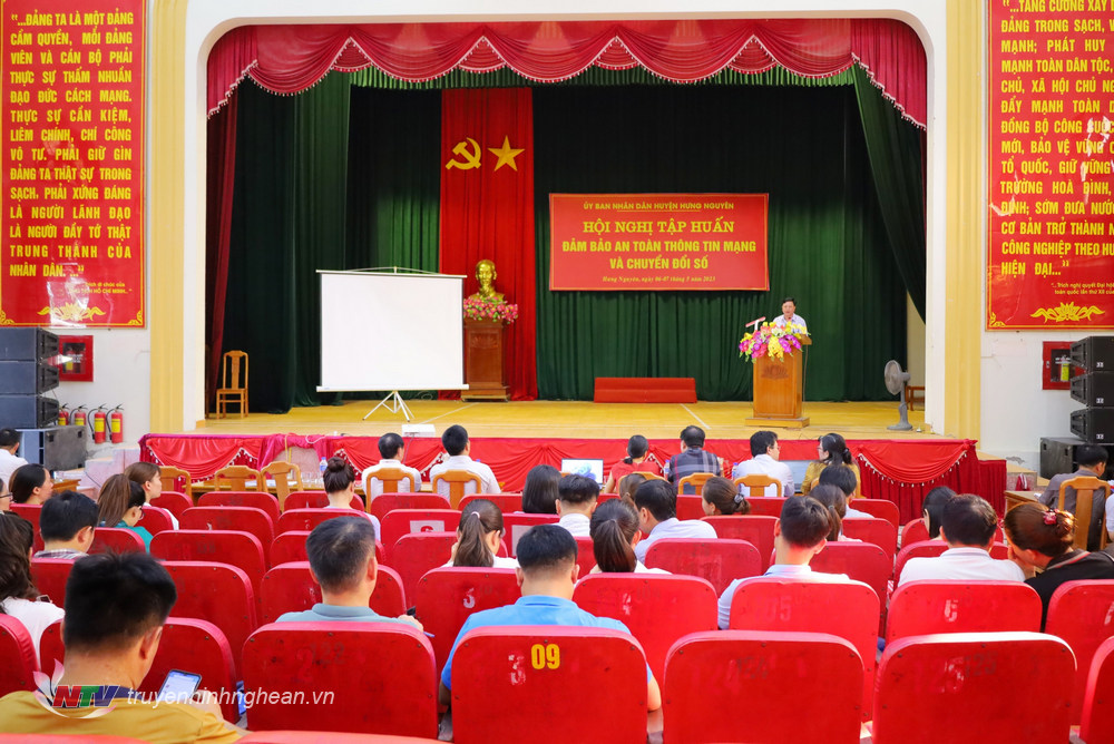 Toàn cảnh lớp tập huấn.