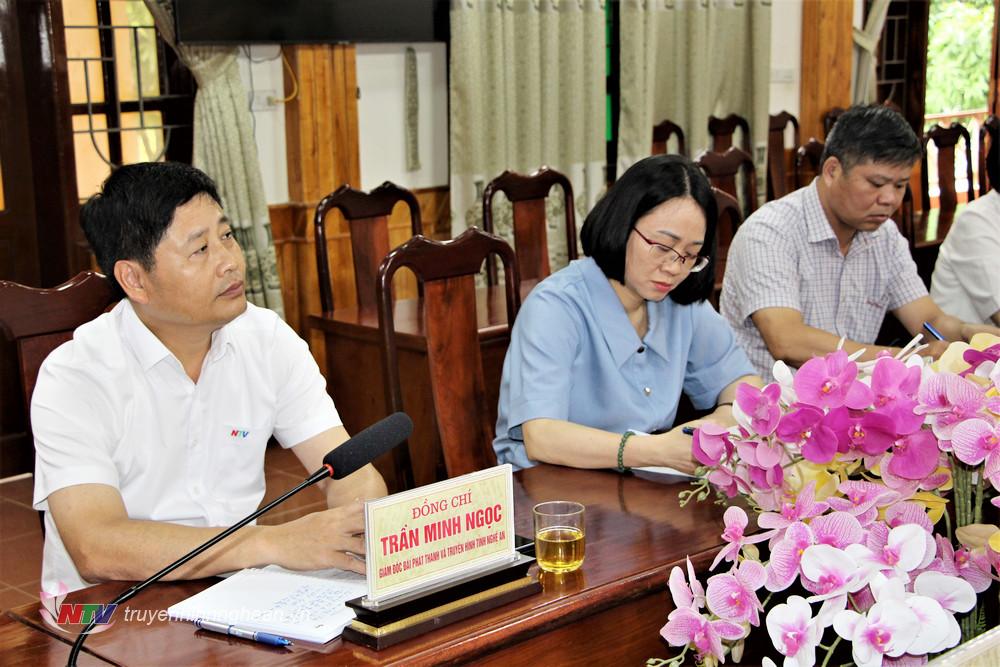 Các đồng chí trong Ban Giám đốc Đài PT-TH PG88 go Bắn cá dự hội nghị.