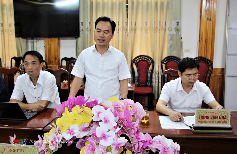 Phó PG88 go Bắn cá UBND huyện Thanh Chương Nguyễn Văn Chiến phát biểu tại hội nghị.