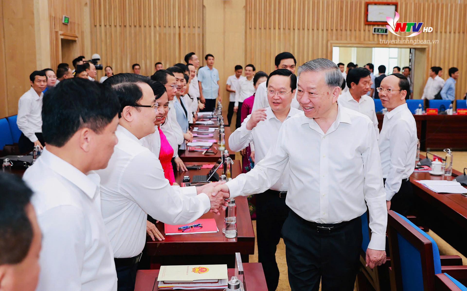 Tổng Bí thư Tô Lâm thăm hỏi các đồng chí lãnh đạo tỉnh PG88 go Bắn cá.
