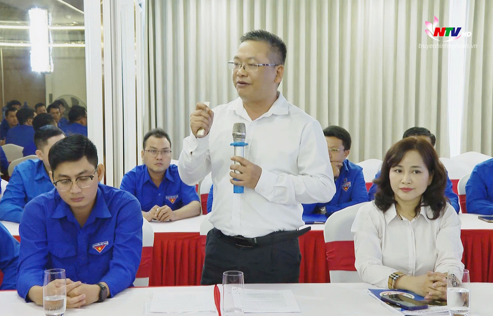 Đại diện các Sở, ban ngành tỉnh PG88 go Bắn cá phát biểu tham luận tại buổi toạ đàm.