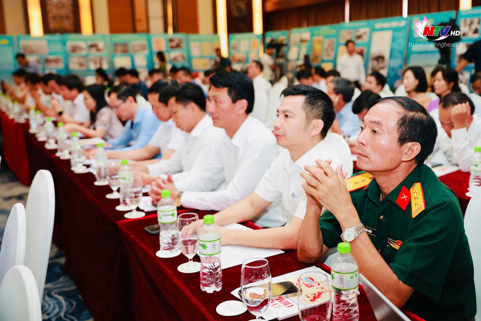 Các đại biểu tham dự Hội thảo.