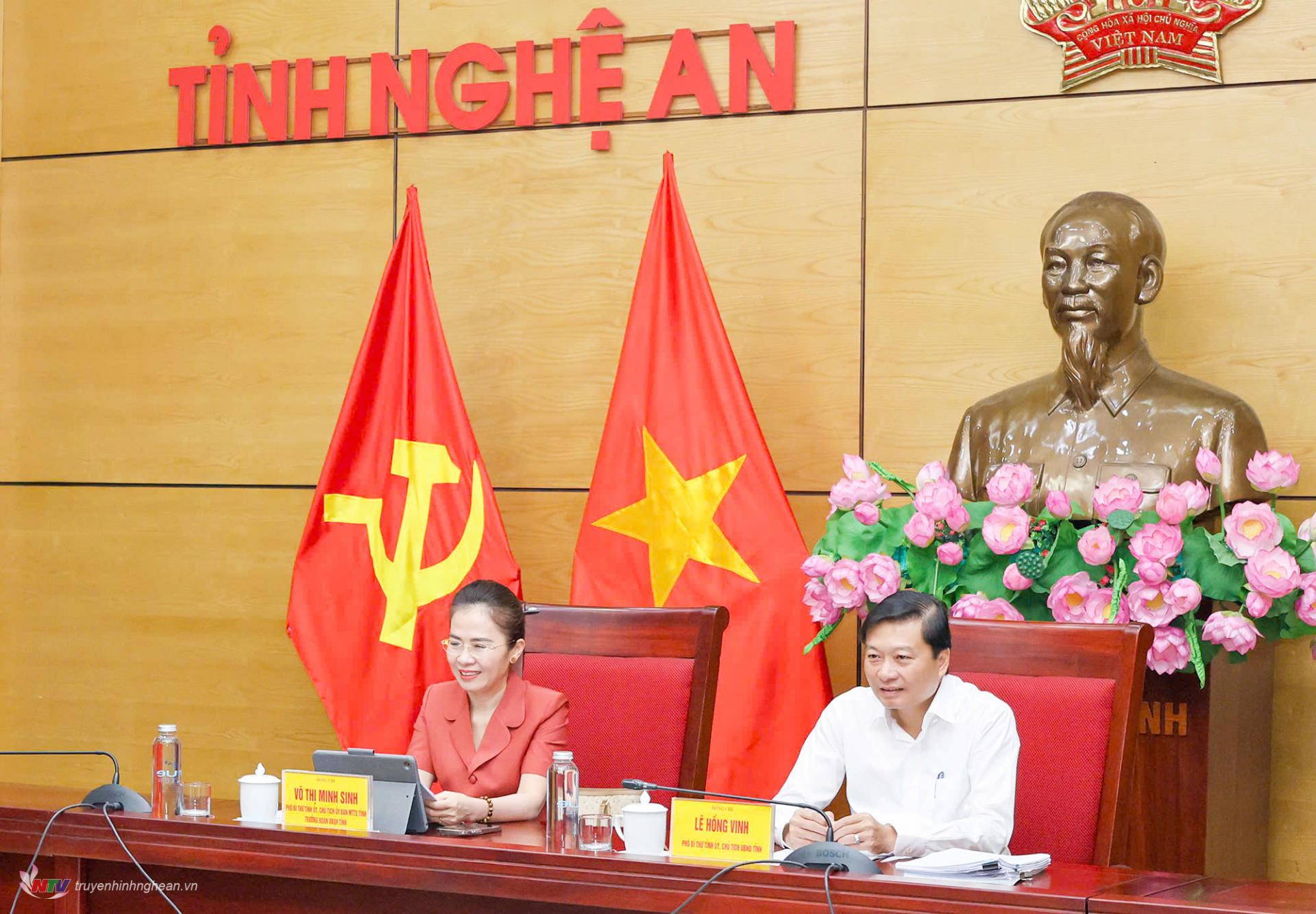 Các đồng chí chủ trì hội nghị tại điểm cầu PG88 go Bắn cá.