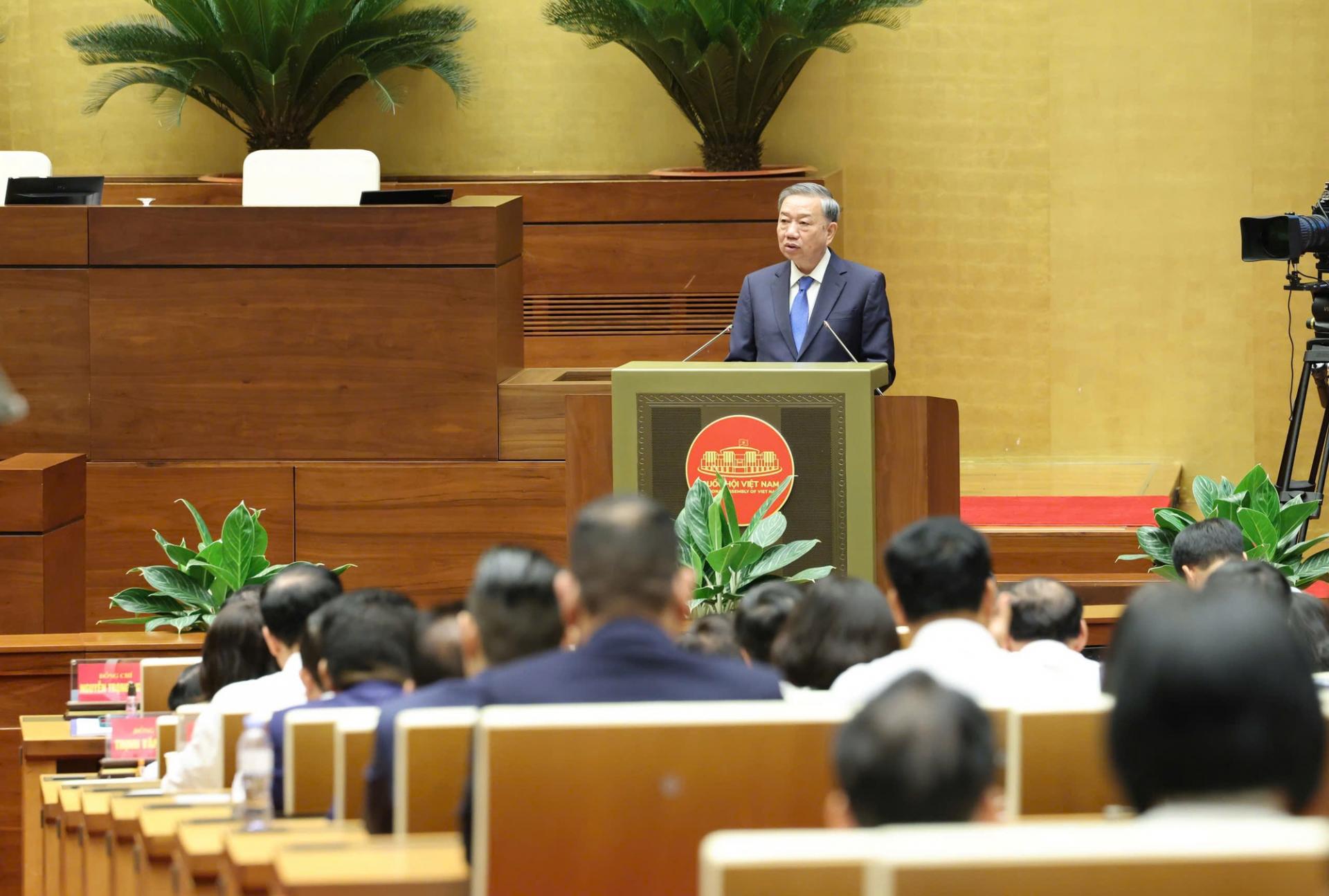 Tổng Bí thư Tô Lâm: Chúng ta phải dám nghĩ lớn, hành động lớn, thực hiện những cải cách lớn với quyết tâm chính trị cao nhất và nỗ lực bền bỉ nhất.