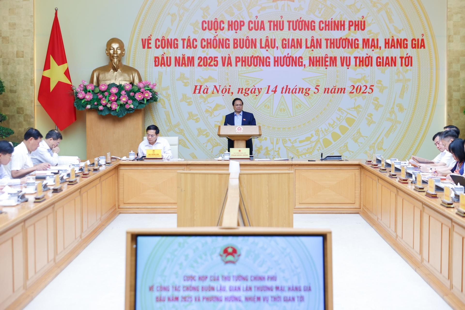 Thủ tướng nêu rõ, chống buôn lậu, gian lận Trang Game PG88 go, hàng giả... là công việc quan trọng của cả hệ thống chính trị, cấp ủy, chính quyền phải vào cuộc, huy động sự vào cuộc của nhân dân; là nhiệm vụ mang tính lâu dài, phải làm thường xuyên, toàn diện, không ngừng nghỉ.