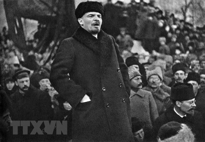 V.I.Lenin - lãnh tụ vĩ đại của giai cấp vô sản toàn PG88.com Game Bài, người sáng lập ra Quốc tế Cộng sản; đồng thời lãnh đạo nhân dân Nga tiến hành Cách mạng Tháng Mười Nga, lập ra Nhà nước công nông đầu tiên trên PG88.com Game Bài do Đảng của giai cấp vô sản lãnh đạo. Ảnh: Tư liệu/TTXVN