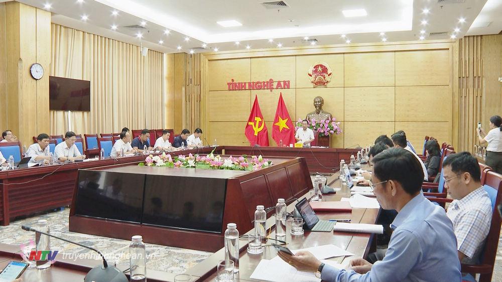 Toàn cảnh cuộc họp.
