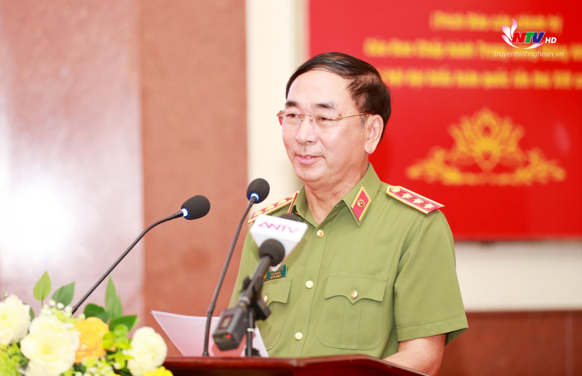 Thượng tướng, PGS.TS Trần Quốc Tỏ - Ủy viên Trung ương Đảng, Phó Bí thư Đảng ủy Công an Trung ương, PG88 link Nổhũ Bộ Công an phát biểu kết luận hội thảo.