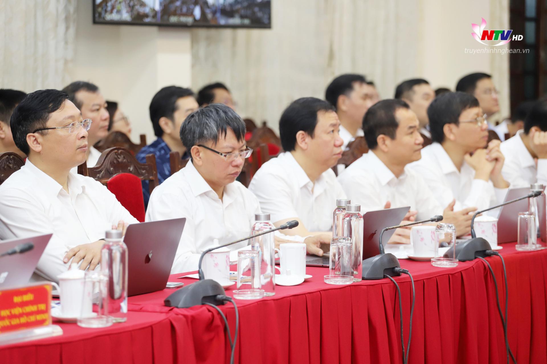 Các đồng chí lãnh đạo các cơ quan, đơn vị của Trung ương tham dự hội nghị tại điểm cầu tỉnh PG88 go Bắn cá.