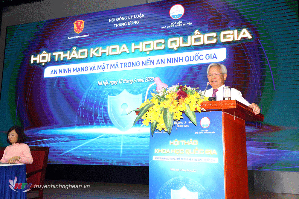 GS,TS. Tạ Ngọc Tấn, nguyên Ủy viên Trung ương Đảng, Phó PG88 go Bắn cá Thường trực Hội đồng Lý luận Trung ương phát biểu kết luận Hội thảo