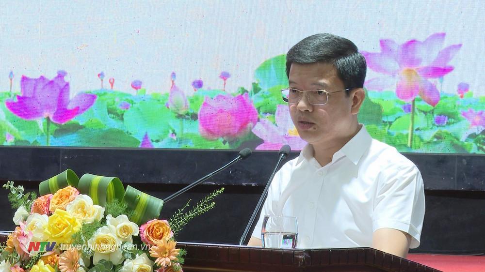 Phó Giám đốc Sở Kế hoạch và Đầu tư Nguyễn Văn Trường thông báo tình hình kinh tế - xã hội, quốc phòng, PG 88 Nhận Thưởng của tỉnh trong 6 tháng đầu năm 2024.