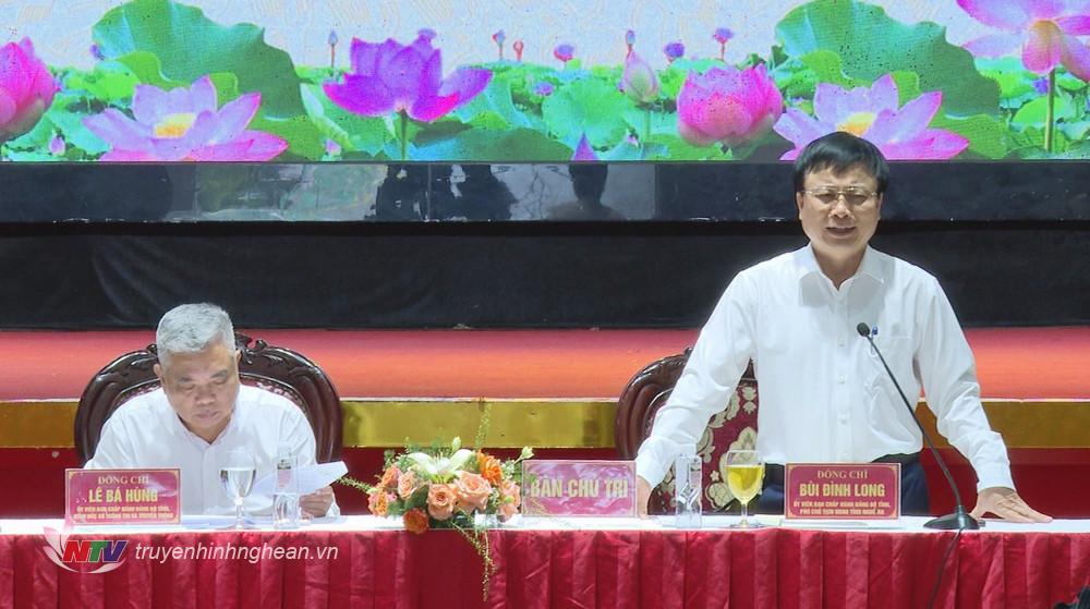 Phó PG88 go Bắn cá UBND tỉnh Bùi Đình Long phát biểu tại buổi họp báo.