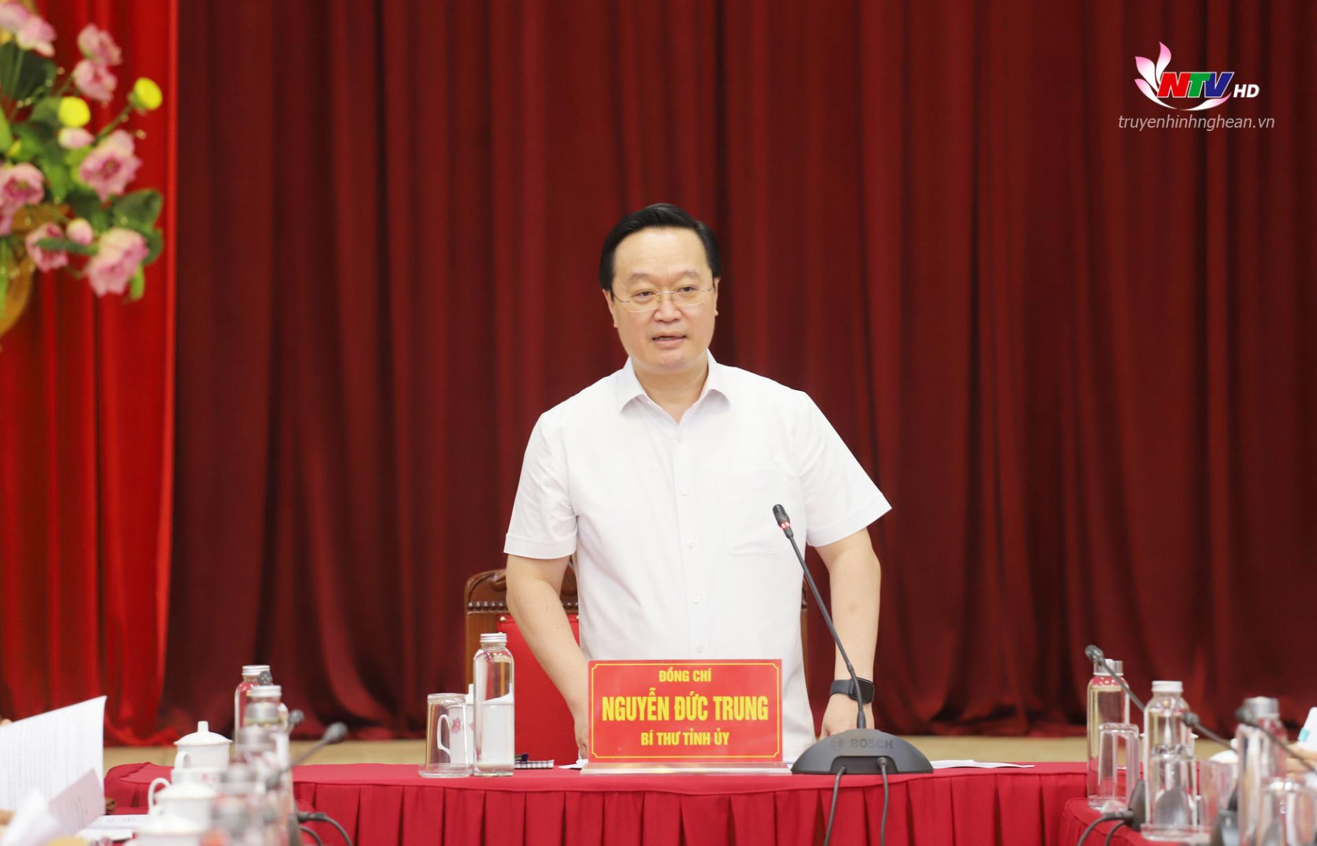 Đồng chí Nguyễn Đức Trung - Bí thư Tỉnh uỷ, Trưởng Ban chỉ đạo phát biểu kết luận cuộc họp.