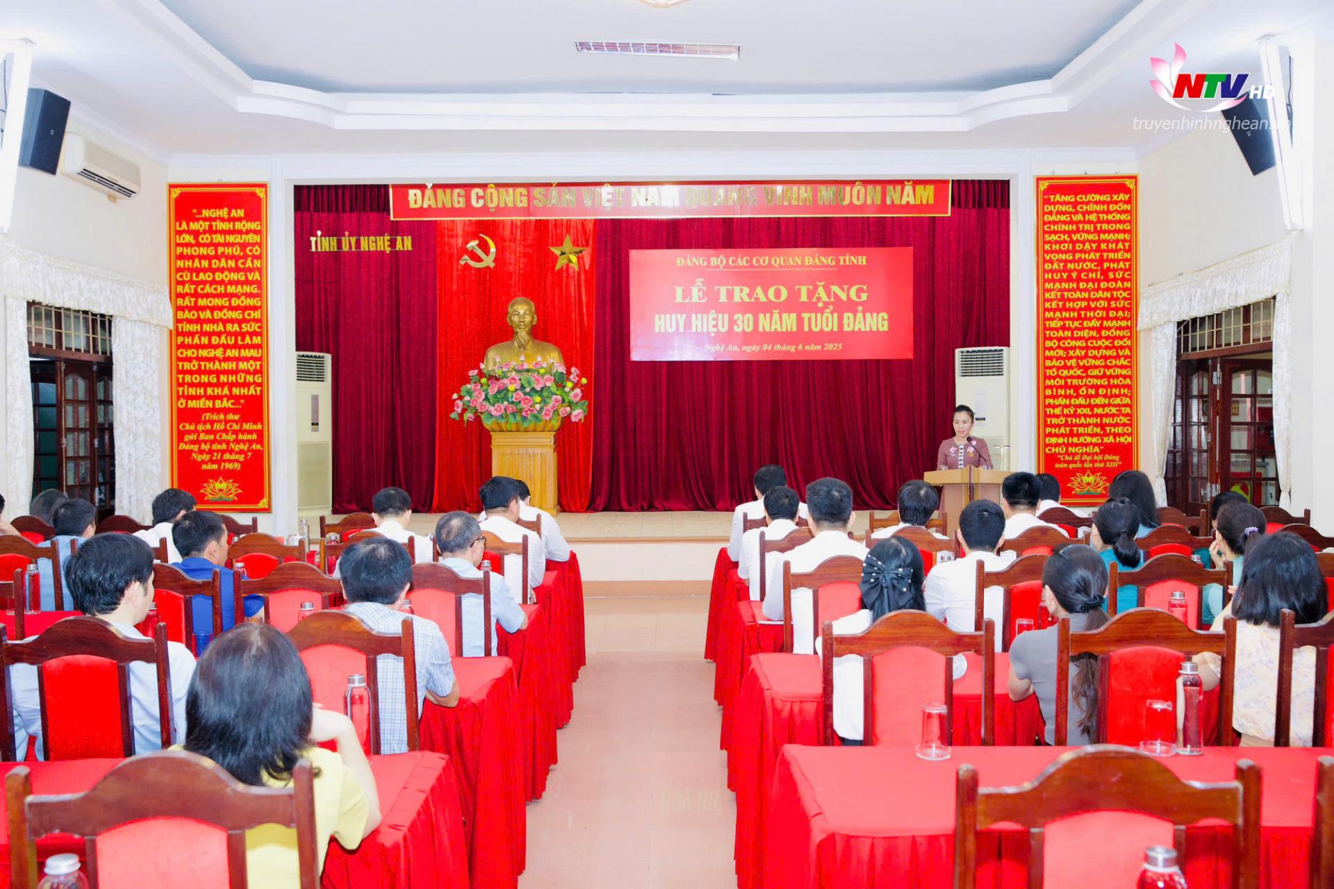 Toàn cảnh buổi lễ.