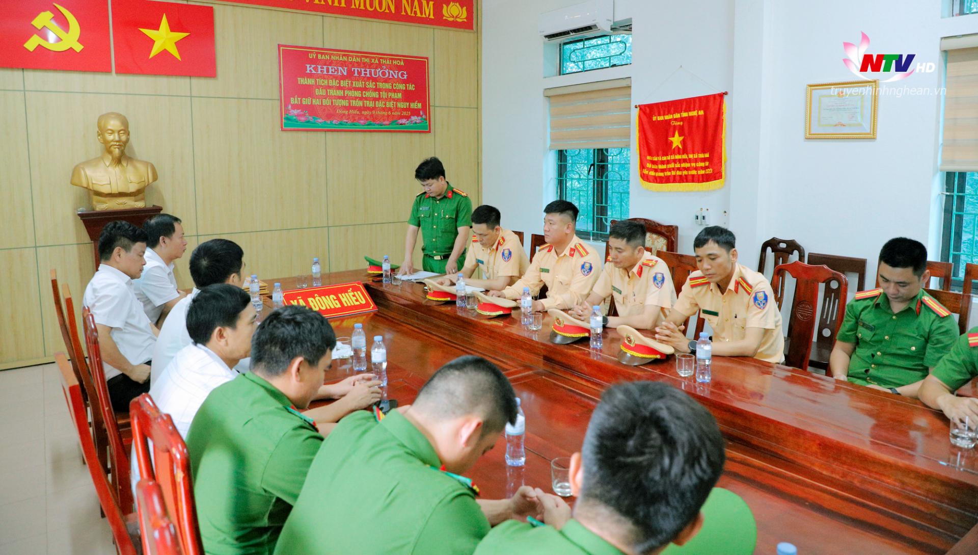 Toàn cảnh buổi lễ.