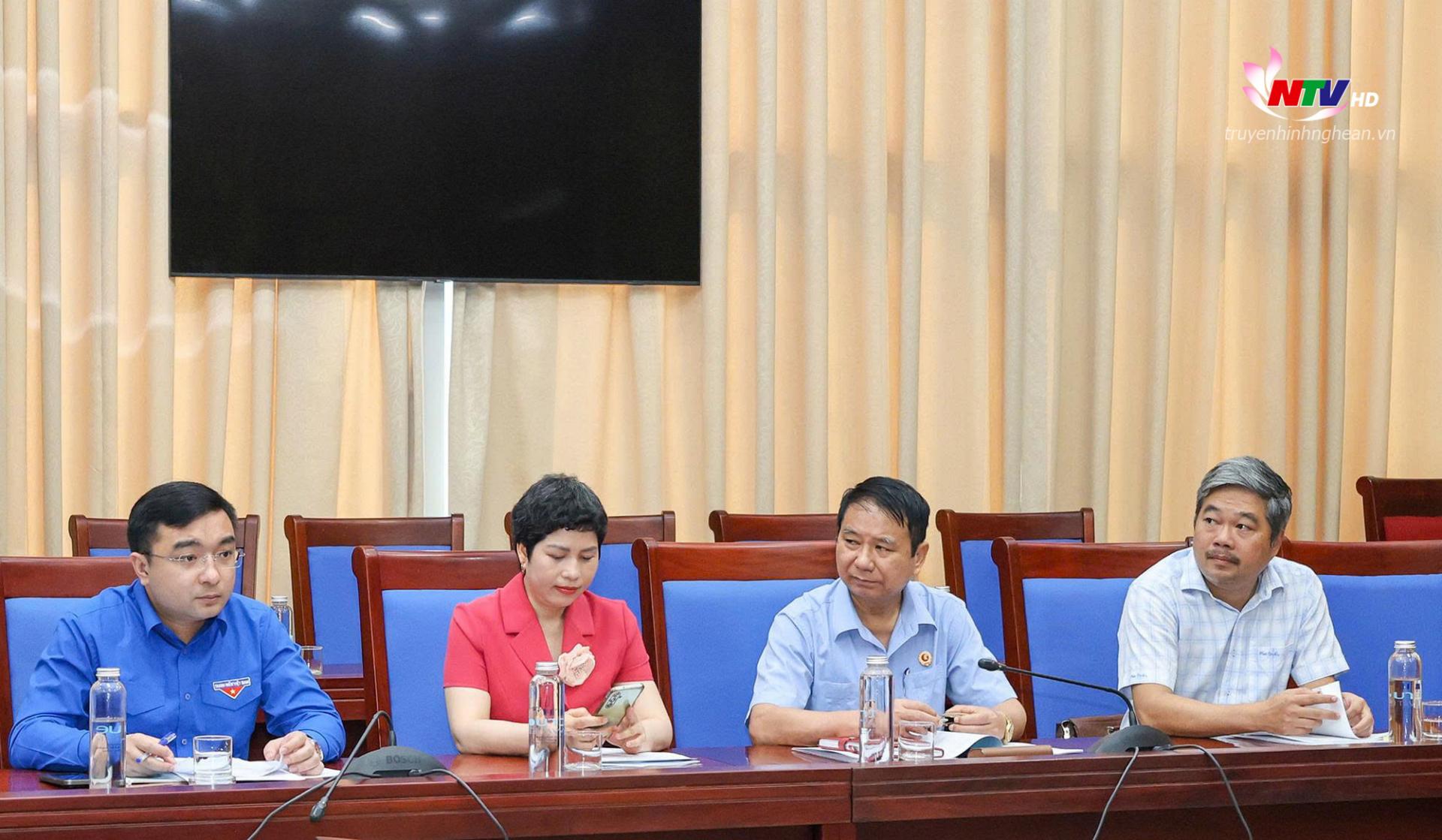 Lãnh đạo các ban ngành dự hội nghị tại điểm cầu PG88 go Bắn cá.
