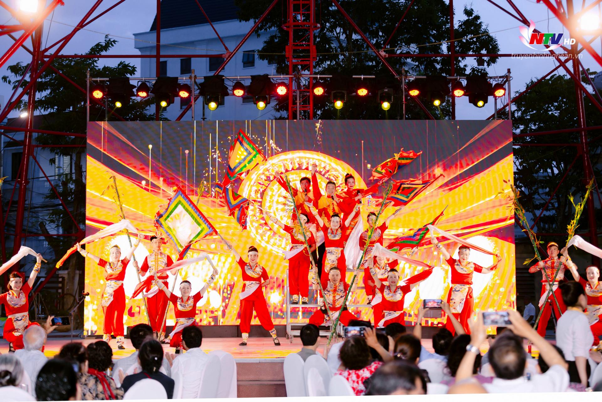 Một tiết mục văn nghệ tại đêm Gala.