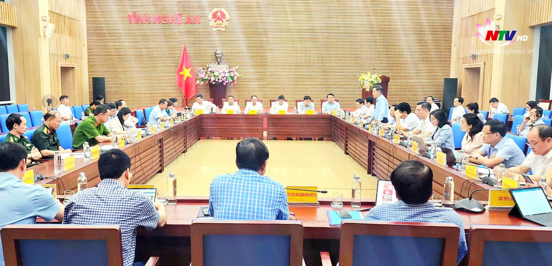 Toàn cảnh phiên họp.
