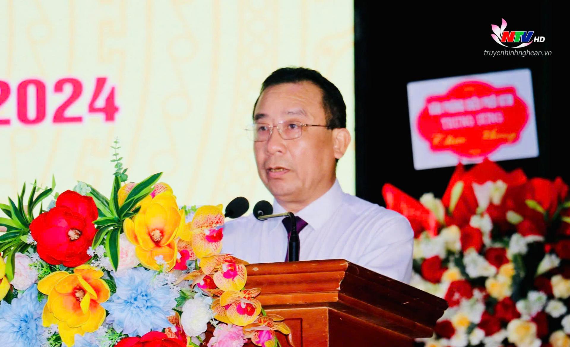 Đồng chí Nguyễn Văn Đệ - Phó PG88 go Bắn cá UBND tỉnh phát biểu tại buổi lễ.