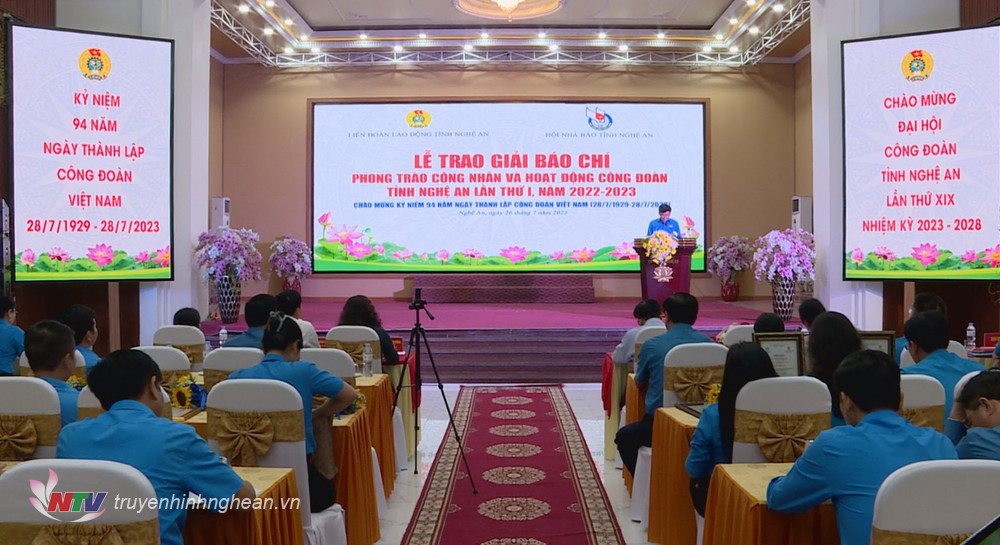 Toàn cảnh buổi lễ.