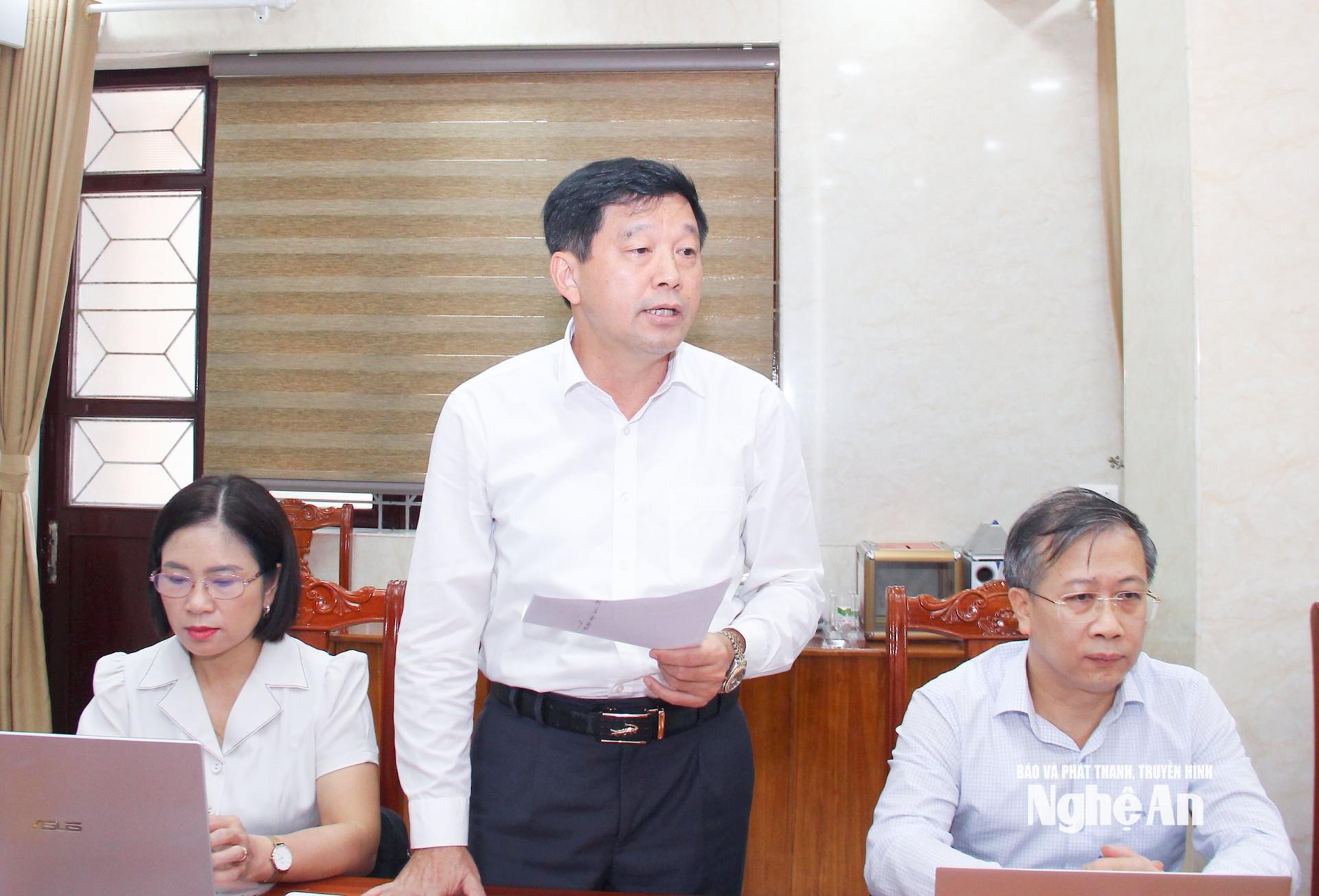 Đồng chí Kha Văn Tám - Phó Bí thư Đảng uỷ, Phó PG88 go Bắn cá Uỷ ban MTTQ PG 88 Nổ Hũ tỉnh, PG88 go Bắn cá LĐLĐ tỉnh báo cáo dự kiến nội dung, chương trình PG88 go Nạp Rút Tiền Đảng bộ cơ quan MTTQ PG 88 Nổ Hũ tỉnh nhiệm kỳ 2025 - 2030. Ảnh: Mai Hoa
