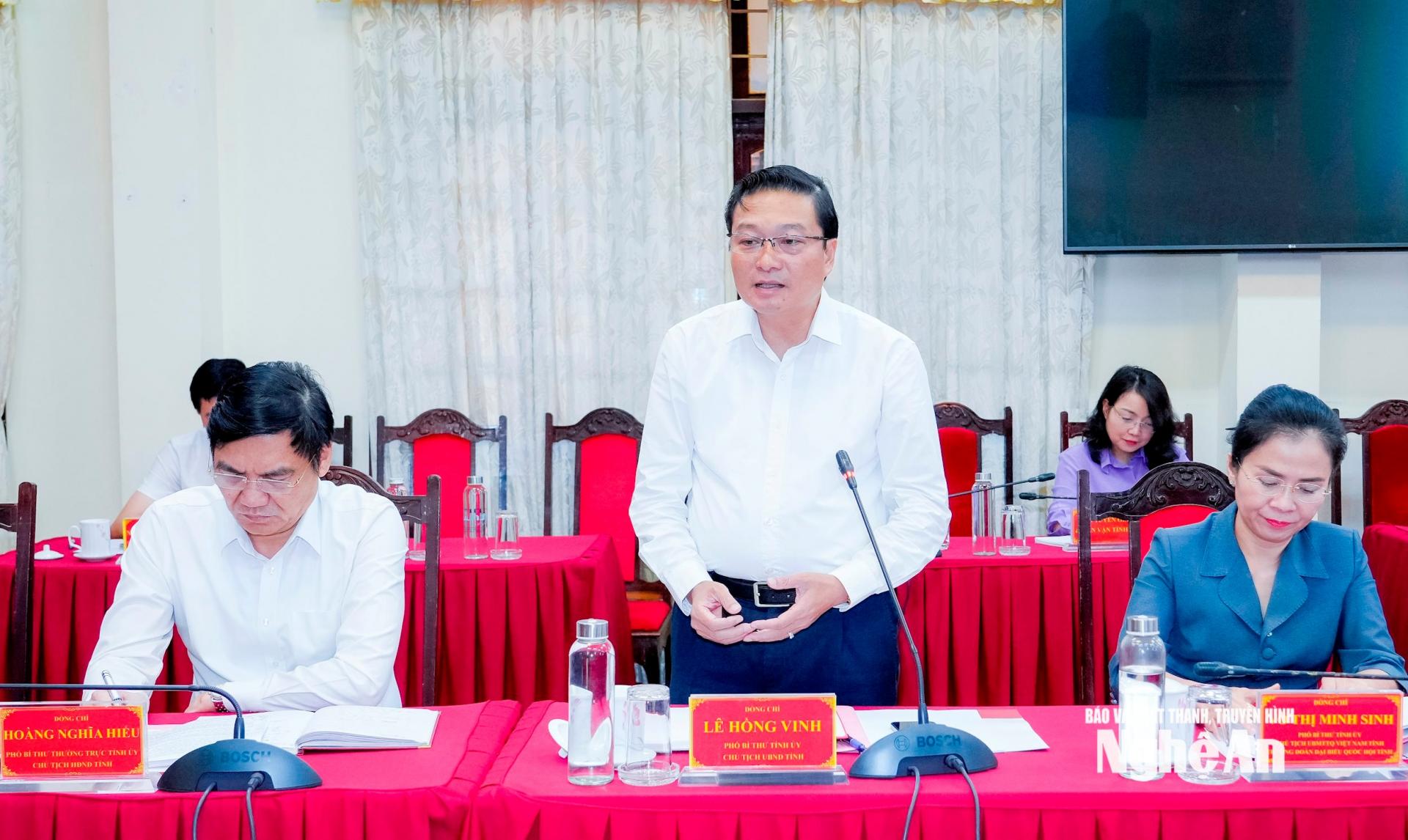 Đồng chí Lê Hồng Vinh - Phó Bí thư Tỉnh ủy, PG88 go Bắn cá UBND tỉnh phát biểu tại cuộc làm việc. Ảnh: Phạm Bằng