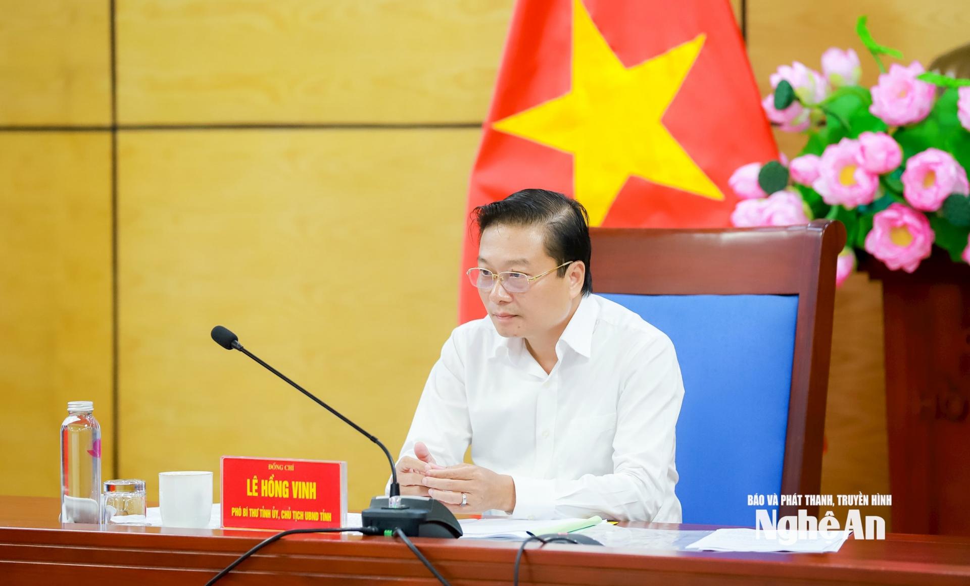 Đồng chí Lê Hồng Vinh - Phó Bí thư Tỉnh ủy, PG88 go Bắn cá UBND tỉnh chủ trì tại điểm cầu UBND tỉnh PG88 go Bắn cá. Ảnh: Thành Duy