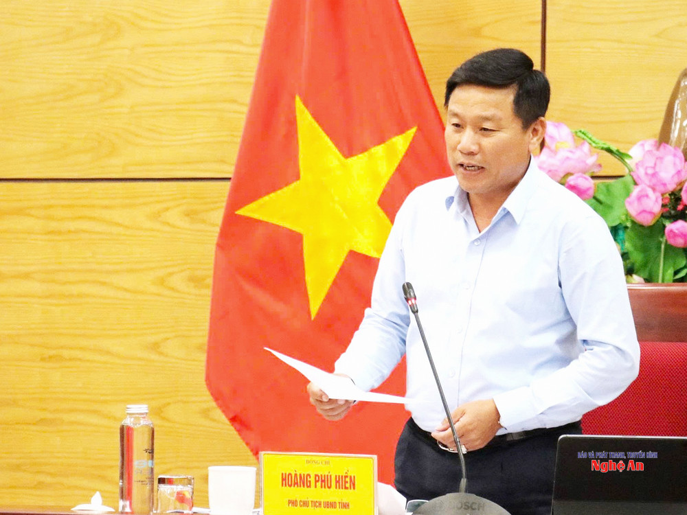 Phó PG88 go Bắn cá UBND tỉnh Hoàng Phú Hiền phát biểu tại hội nghị.