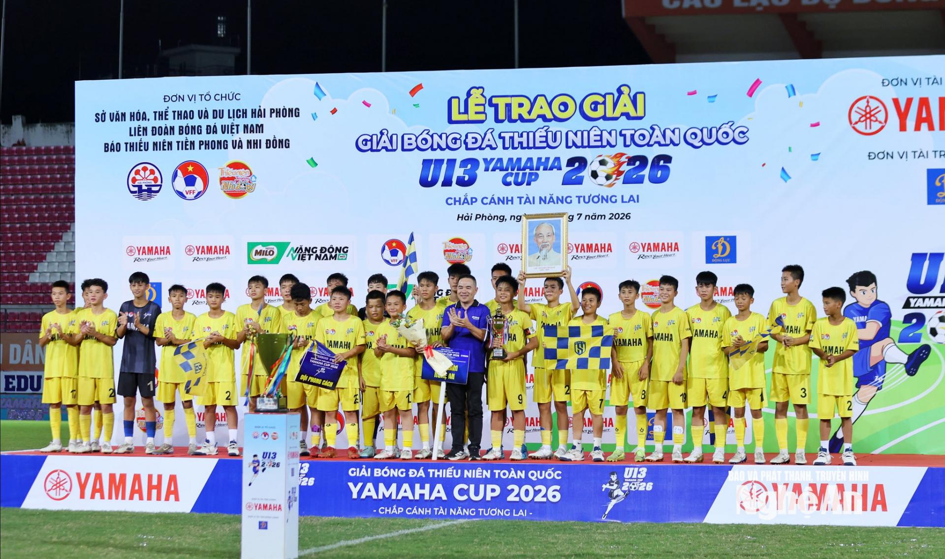 U13 SLNA giành Giải Phong cách đầy thuyết phục. Ảnh: Đức Anh