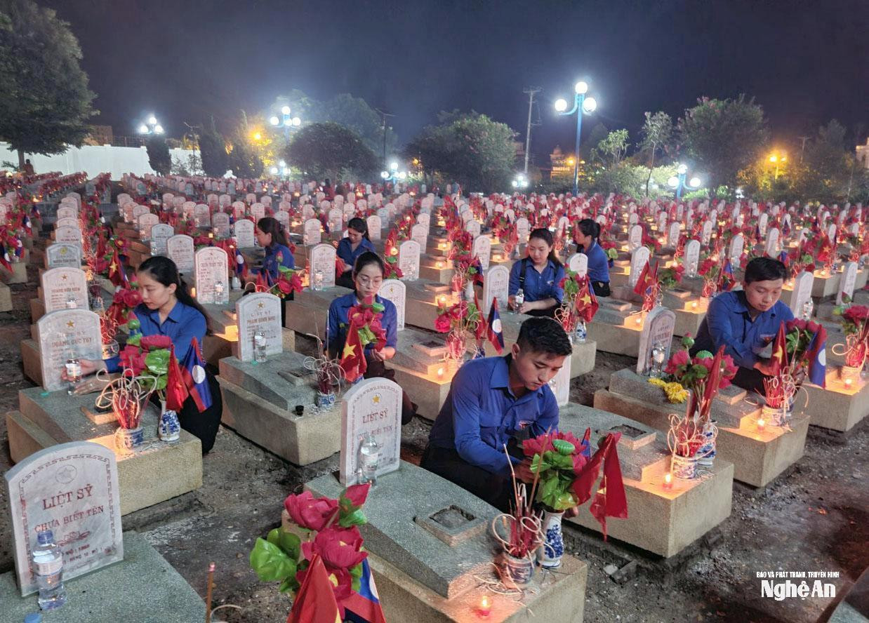 Nghĩa trang Liệt sĩ Quốc tế Việt - Lào nằm ở xã Anh Sơn (tỉnh PG88 go Bắn cá) có diện tích gần 7 ha. Đây là nơi an nghỉ của gần 11.000 cán bộ, chiến sĩ quân tình nguyện và chuyên gia PG 88 Nổ Hũ đã chiến đấu, hy sinh trên nước bạn Lào. Ảnh: Thanh Quỳnh